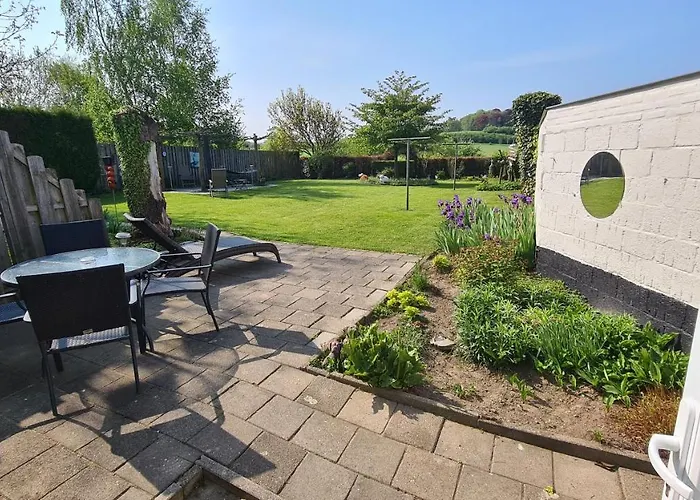 شقة فندقية Roos 3*