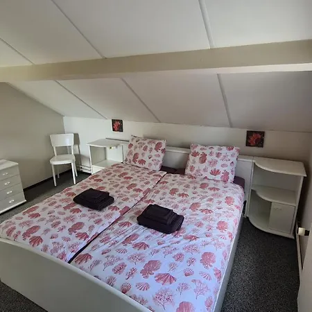 Roos Lejlighedshotel