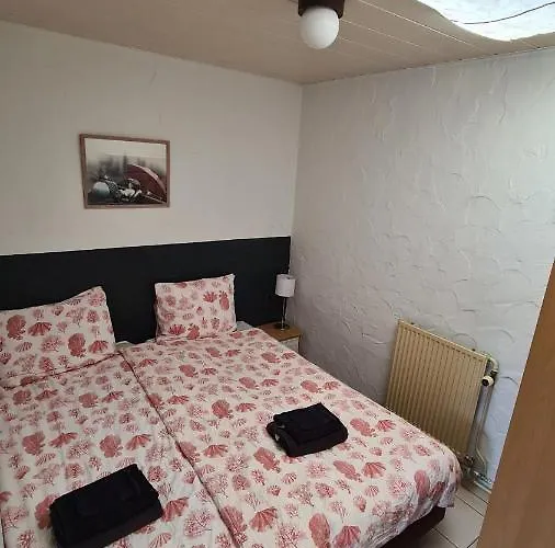 Roos アパートホテル 3*