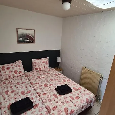 Roos Aparthotel 3*